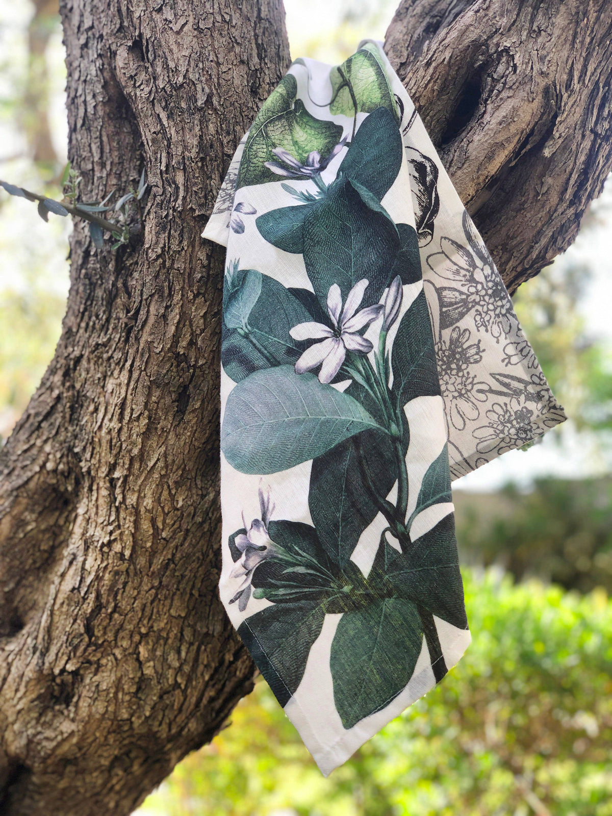 Knighthia Linen Kitchen Towel