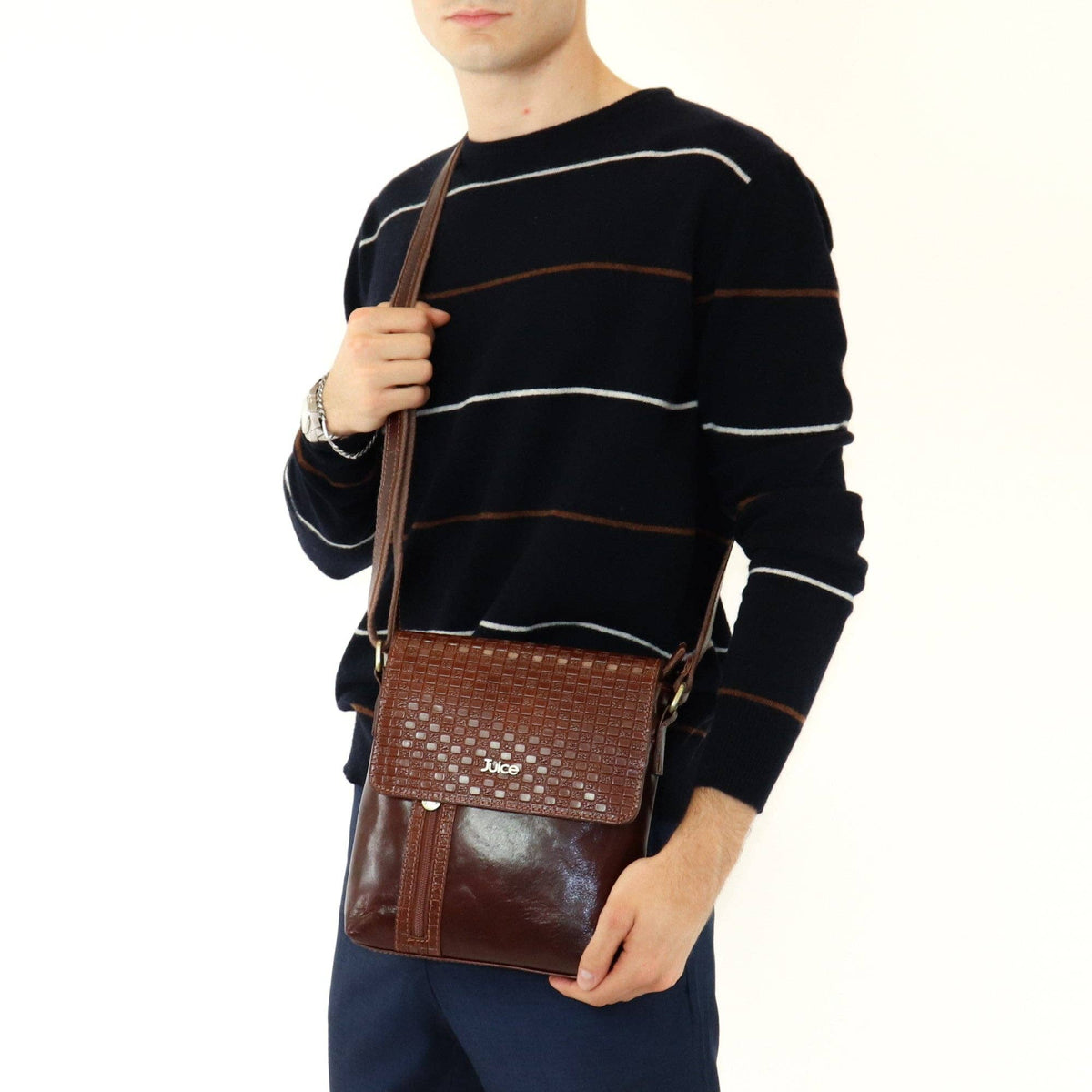 Hand buffered leather shoulder bag | Made in Italy