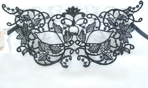 Black Macrame Venetian Masquerade Mask | Made in Veneto