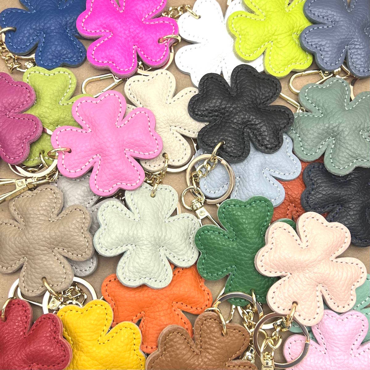 Genuine leather key chain, Lucky leaf, art. PO04 | Made in Italy