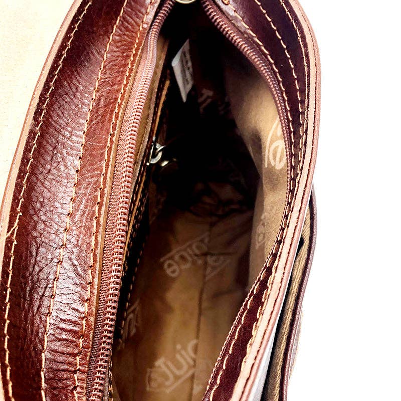 Hand buffered leather shoulder bag | Made in Italy